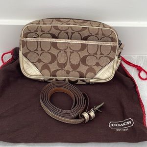 Coach signature canvas with gold trimming 2-in-1 belt pouch